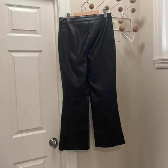 Aritzia - Wilfred - Wide Legged High Rise  'Leather' Pants - Black - Size 8 - Picture 8 of 10